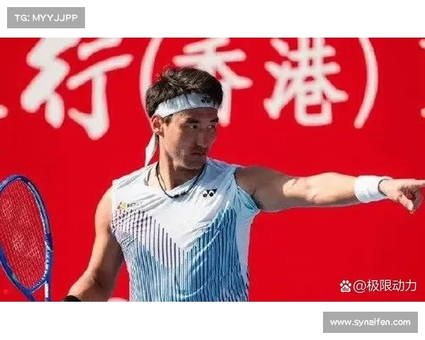 网球小组赛精彩对决 各路高手争夺晋级资格 上演激烈角逐 网球小组赛精彩对决 各路高手争夺晋级资格 上演激烈角逐