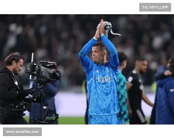 足球门将续约谈判正式启动 未来是否继续披上球队战袍成疑 足球门将续约谈判正式启动 未来是否继续披上球队战袍成疑